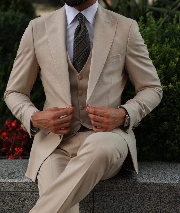 Gravel Lane Slim fit light cream men's three piece suit with peak lapels