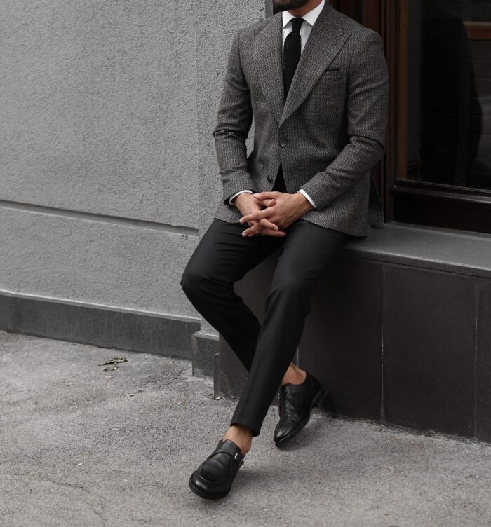 Morris Walk Slim fit dark grey and black mixed two piece suit with peak lapels