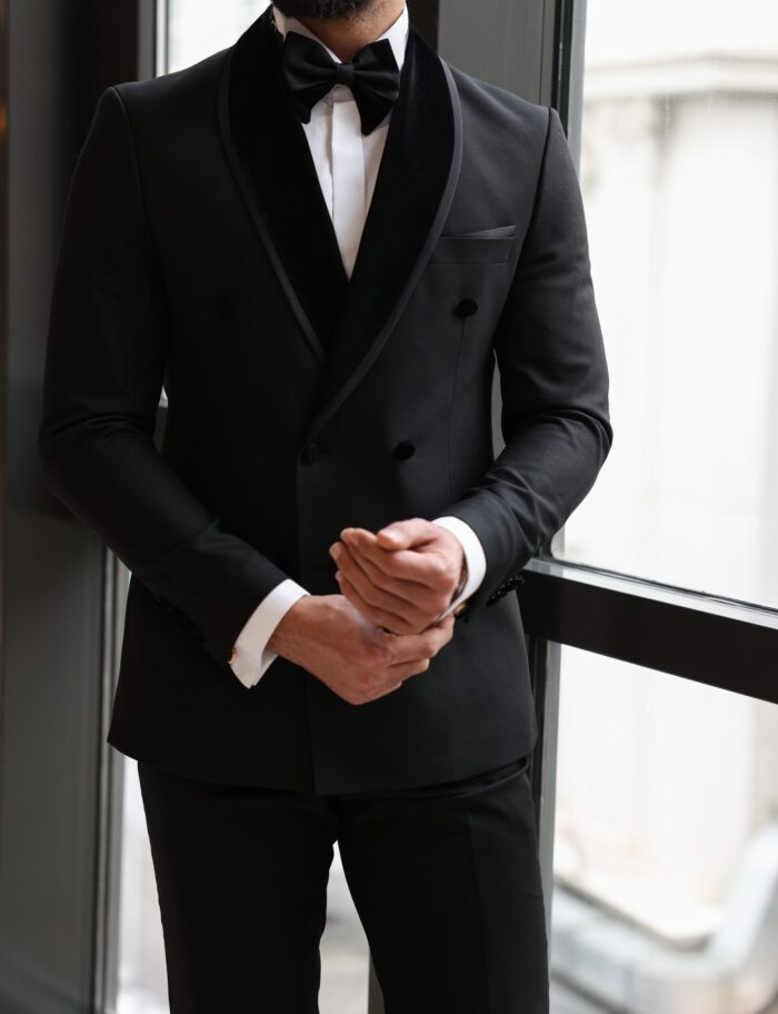 Duncan Albert Slim fit all black double breasted men's tuxedo suit with peak velvet lapels