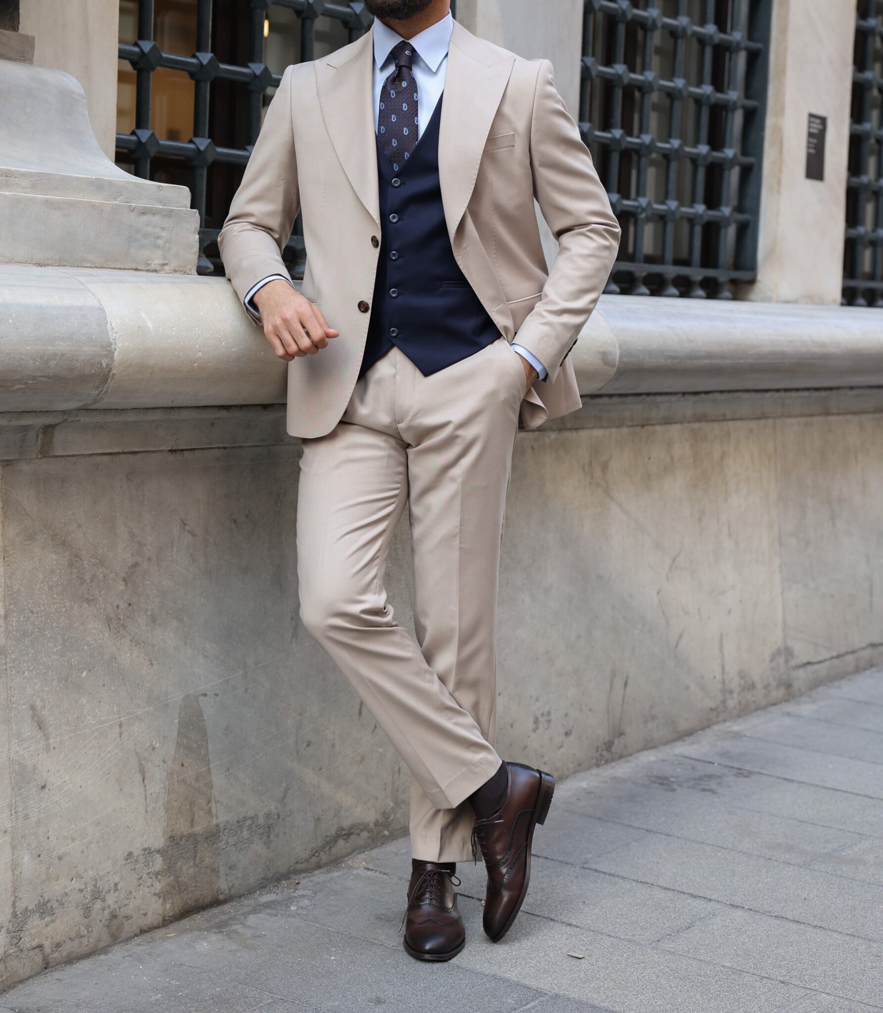 Harecourt Road Slim Fit Cream And Navy Mixed Three Piece Suit With Peak ...