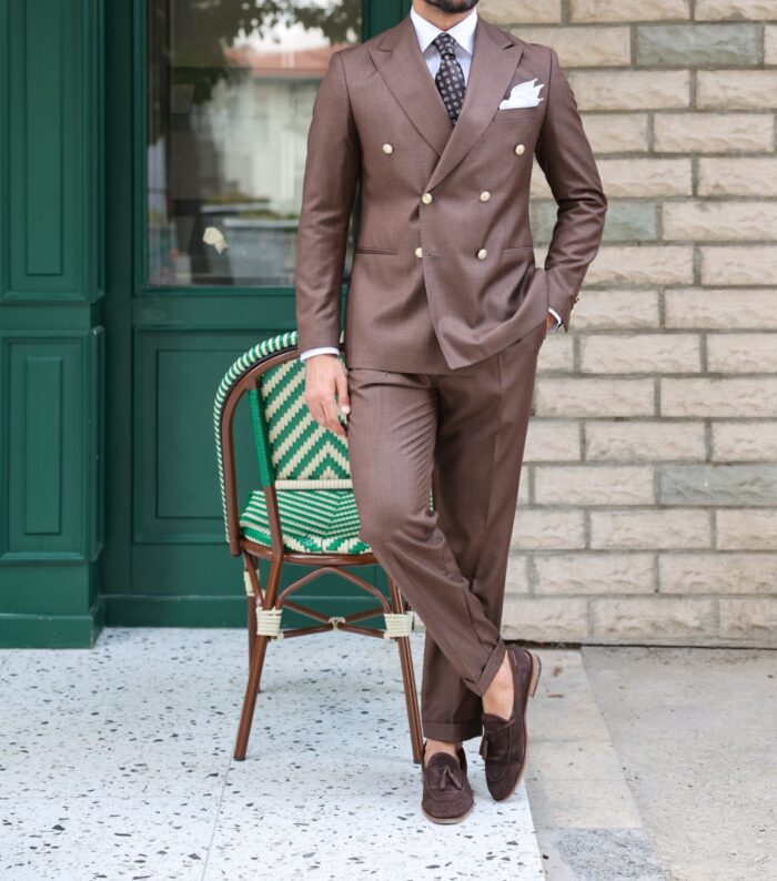 Skipper Row Tailored slim fit latte brown double breasted men's suit with peak lapels With decorative gold buttons