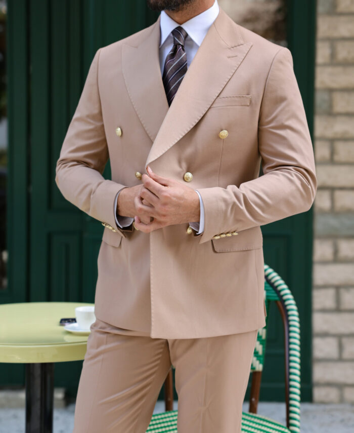 Shenly Court Tailored slim fit wheat cream double breasted men's suit with peak lapels With decorative gold buttons