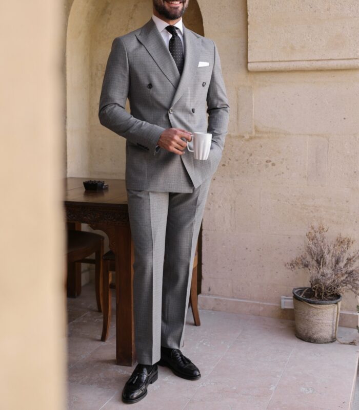 West Wickham SLIM FIT  GREY  WITH SMALL SQUARED CHECKED DOUBLE BREASTED MEN’S SUIT WITH PEAK LAPELS