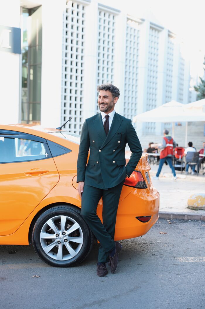 Holloway Road TAILORED SLIM FIT PINE GREEN DOUBLE BREASTED MEN’S SUIT WITH DECORATIVE GOLD BUTTONS AND PEAK LAPELS